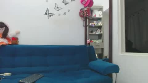 Snapshot of golositha26 chatting on February 6, 1:43 am Valentina online show from February 6, 1:43 am