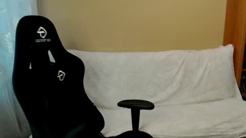 Snapshot of good__night chatting on July 7, 4:55 pm Elizabeth Effie online show from July 7, 4:55 pm