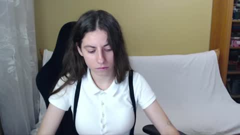 Snapshot of good__night chatting on July 19, 5:27 pm Elizabeth Effie online show from July 19, 5:27 pm