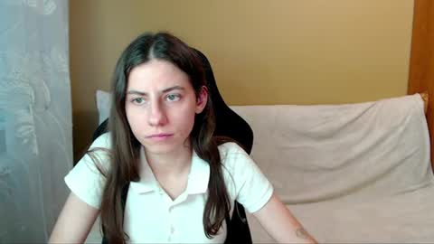 Snapshot of good__night chatting on July 20, 5:04 pm Elizabeth Effie online show from July 20, 5:04 pm