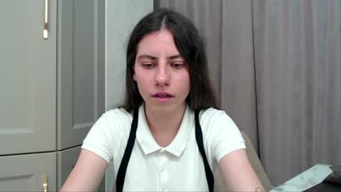 Snapshot of good__night chatting on July 28, 6:20 pm Elizabeth Effie online show from July 28, 6:20 pm
