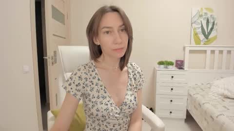 Good GlamorGirl online show from December 22, 2:30 am