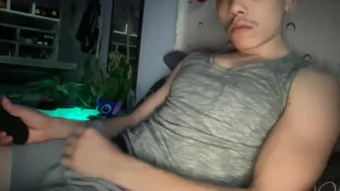 Snapshot of goodbatorboy chatting on March 2, 12:35 am goodbatorboy online show from March 2, 12:35 am