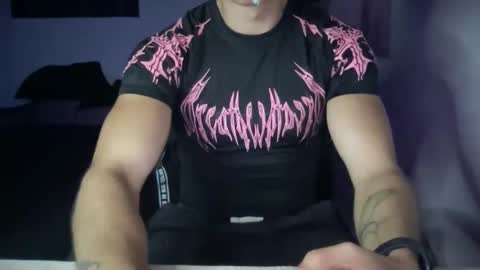 Snapshot of goodbatorboy chatting on May 31, 3:04 am goodbatorboy online show from May 31, 3:04 am