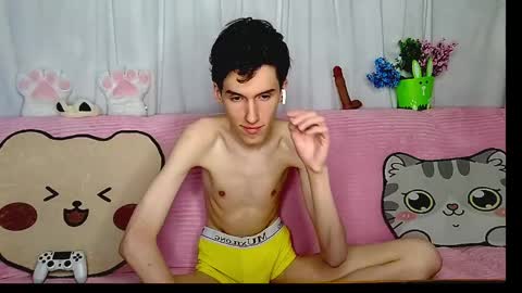 Snapshot of goodboyluca chatting on May 11, 2:45 pm Luca online show from May 11, 2:45 pm