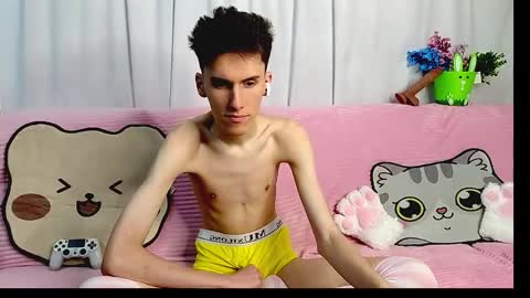 Snapshot of goodboyluca chatting on May 21, 3:41 pm Luca online show from May 21, 3:41 pm