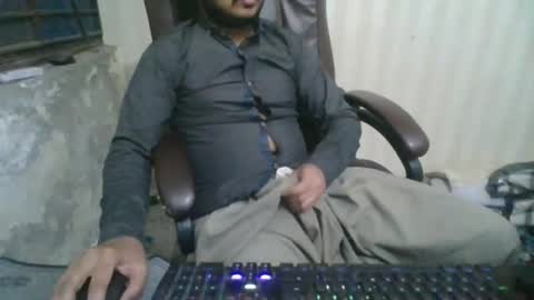 Snapshot of goodfucker3252 chatting on January 17, 10:33 am Arab Pronstar online show from January 17, 10:33 am