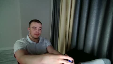 Snapshot of goodmasterpum chatting on May 10, 11:32 pm Pum online show from May 10, 11:32 pm