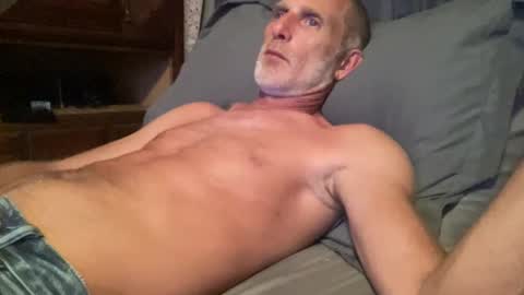 Snapshot of goodwoodguy420 chatting on June 11, 2:53 am goodwoodguy420 online show from June 11, 2:53 am