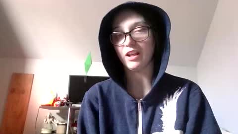 gooeypixie online show from March 6, 6:59 pm