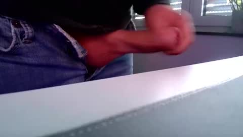 Snapshot of gordos335 chatting on June 2, 9:11 am gordos335 online show from June 2, 9:11 am