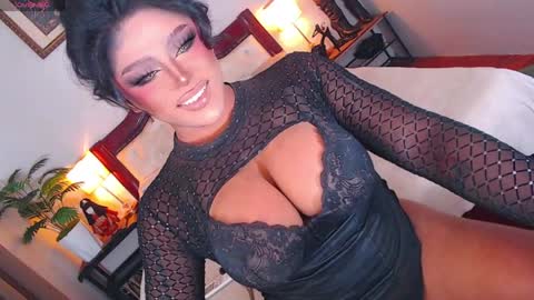 Snapshot of gorgeous_devilxxx chatting on June 1, 8:05 am Samantha online show from June 1, 8:05 am