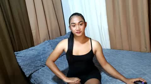 Snapshot of gorgeous_niicole chatting on June 14, 5:59 pm gorgeous_niicole online show from June 14, 5:59 pm