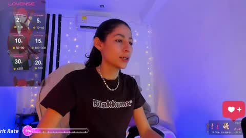 Snapshot of gorgeous_t chatting on May 25, 8:15 pm i am Jessi I love animals and drawing I hope to get along with everyone. XOXO online show from May 25, 8:15 pm