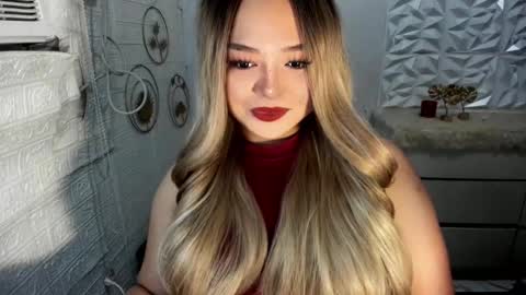 Amanda rose online show from October 18, 1:23 pm