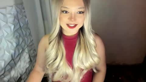 Snapshot of gorgeousamandarose chatting on May 25, 3:12 am Amanda rose online show from May 25, 3:12 am