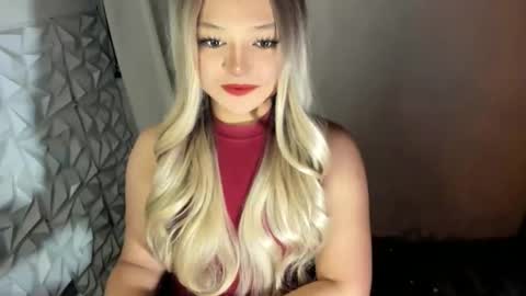 Snapshot of gorgeousamandarose chatting on May 28, 5:38 am Amanda rose online show from May 28, 5:38 am