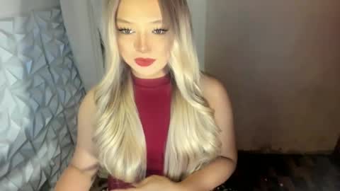 Snapshot of gorgeousamandarose chatting on June 1, 1:29 am Amanda rose online show from June 1, 1:29 am
