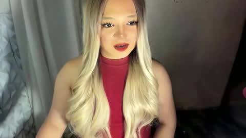 Snapshot of gorgeousamandarose chatting on June 11, 1:05 am Amanda rose online show from June 11, 1:05 am