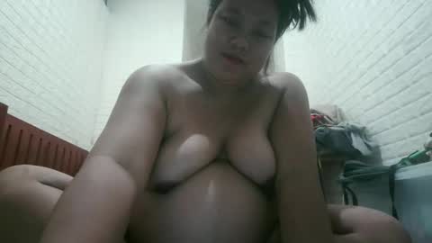 Snapshot of gorgeousselenaxx chatting on December 2, 10:34 pm gorgeousselenaxx online show from December 2, 10:34 pm