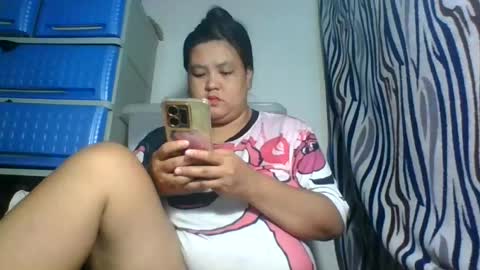 Snapshot of gorgeousselenaxx chatting on August 4, 9:17 pm gorgeousselenaxx online show from August 4, 9:17 pm