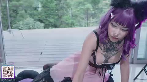 Snapshot of goth_dolll chatting on June 28, 7:42 pm sophie Special celebration a the beach 300k followers 3011 and 0112 online show from June 28, 7:42 pm