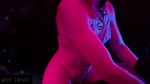 grub online show from April 13, 7:47 am