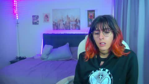 Snapshot of goth_minerva chatting on May 6, 2:00 pm goth_minerva online show from May 6, 2:00 pm