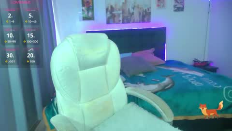 Snapshot of goth_minerva chatting on May 17, 1:29 pm goth_minerva online show from May 17, 1:29 pm
