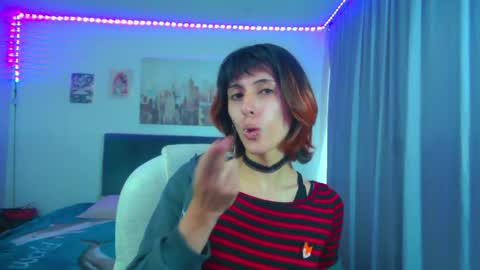 Snapshot of goth_minerva chatting on May 19, 2:12 pm goth_minerva online show from May 19, 2:12 pm