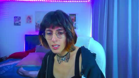 Snapshot of goth_minerva chatting on May 27, 1:30 pm goth_minerva online show from May 27, 1:30 pm