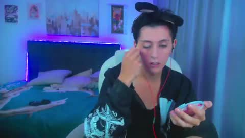 goth_minerva online show from July 2, 2:56 pm