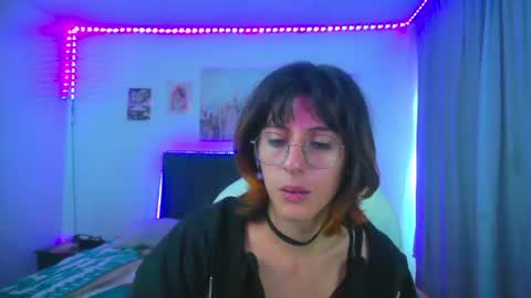 goth_minerva online show from July 8, 2:10 pm