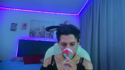 goth_minerva online show from July 18, 1:37 pm