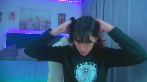 goth_minerva online show from July 29, 1:53 pm