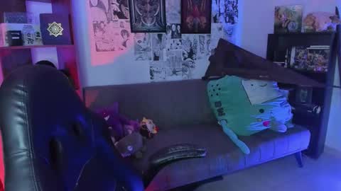 Engel   Please help me to reach 50 thumbs up online show from October 21, 1:28 am