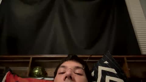 Kris online show from February 10, 1:04 pm