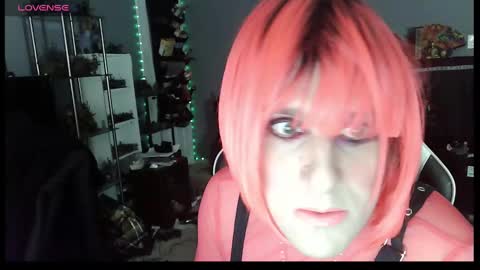 Snapshot of gothic123451 chatting on February 2, 3:07 pm Victoriana online show from February 2, 3:07 pm