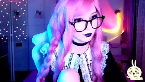 Snapshot of gothiclali chatting on April 6, 1:03 am gothiclali online show from April 6, 1:03 am