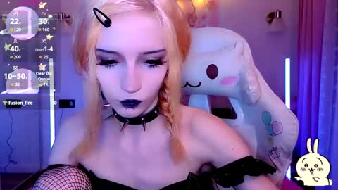 Snapshot of gothiclali chatting on May 4, 11:34 pm gothiclali online show from May 4, 11:34 pm