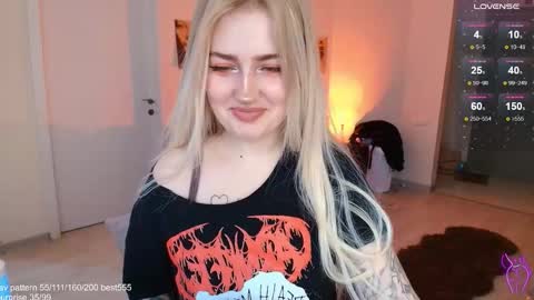 traumfrau Kira angel face devil eyes I SELL A LOT VIDEO IN GALLERY online show from December 21, 10:22 am