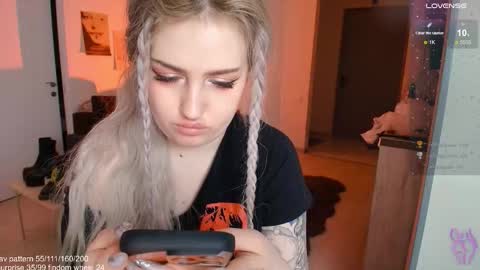 traumfrau Kira angel face devil eyes I SELL A LOT VIDEO IN GALLERY online show from February 1, 7:23 pm