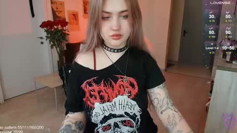 traumfrau Kira angel face devil eyes I SELL A LOT VIDEO IN GALLERY online show from February 17, 10:34 am