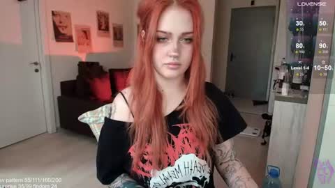 Snapshot of gothkittys chatting on June 20, 2:42 pm traumfrau Kira angel face devil eyes I SELL A LOT VIDEO IN GALLERY online show from June 20, 2:42 pm
