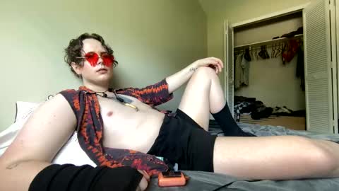 Snapshot of gothydoll chatting on May 31, 7:15 pm Doll online show from May 31, 7:15 pm