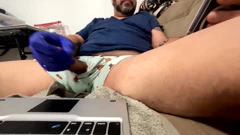 Snapshot of gotsum4u001 chatting on February 25, 7:01 pm gotsum4u001 online show from February 25, 7:01 pm