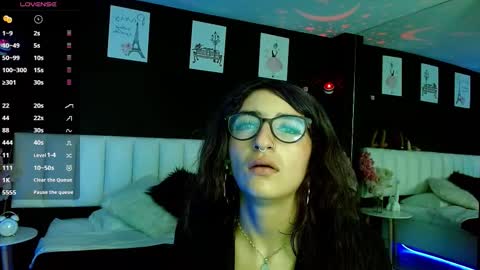 Meredith Alessandra online show from February 7, 4:05 am