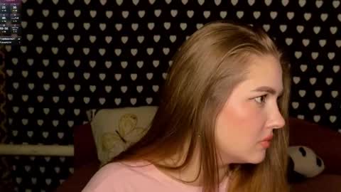 Snapshot of grace054 chatting on January 6, 11:40 pm Grace online show from January 6, 11:40 pm