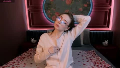 Grace online show from October 11, 8:02 am