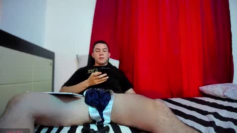 Snapshot of grace_davine chatting on August 2, 8:29 pm grace_davine online show from August 2, 8:29 pm
